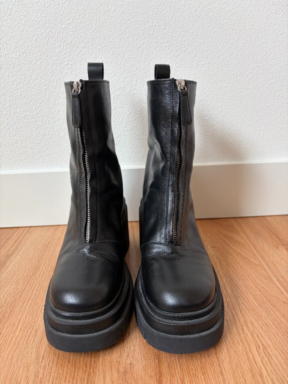 Freda Salvador Sadie Black Leather Platform Boots Size 9